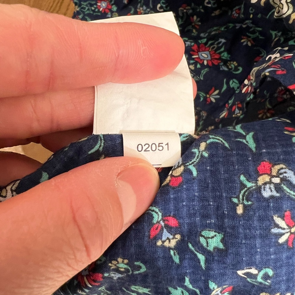 Tangy Floral pattern Blouse - Picture 5 of 5